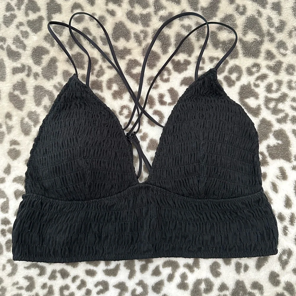 PINK Victoria’s Secret Smocked Bralette in Black Size Medium Women’s - Picture 1 of 17